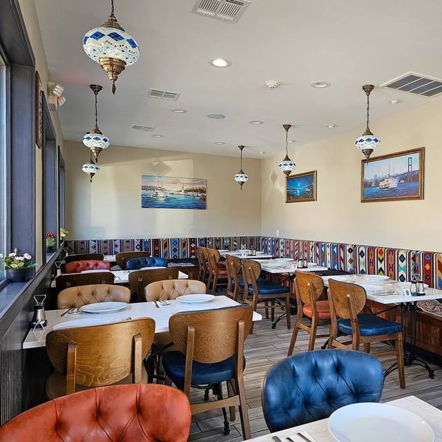 Book Your Table at Rumi Café