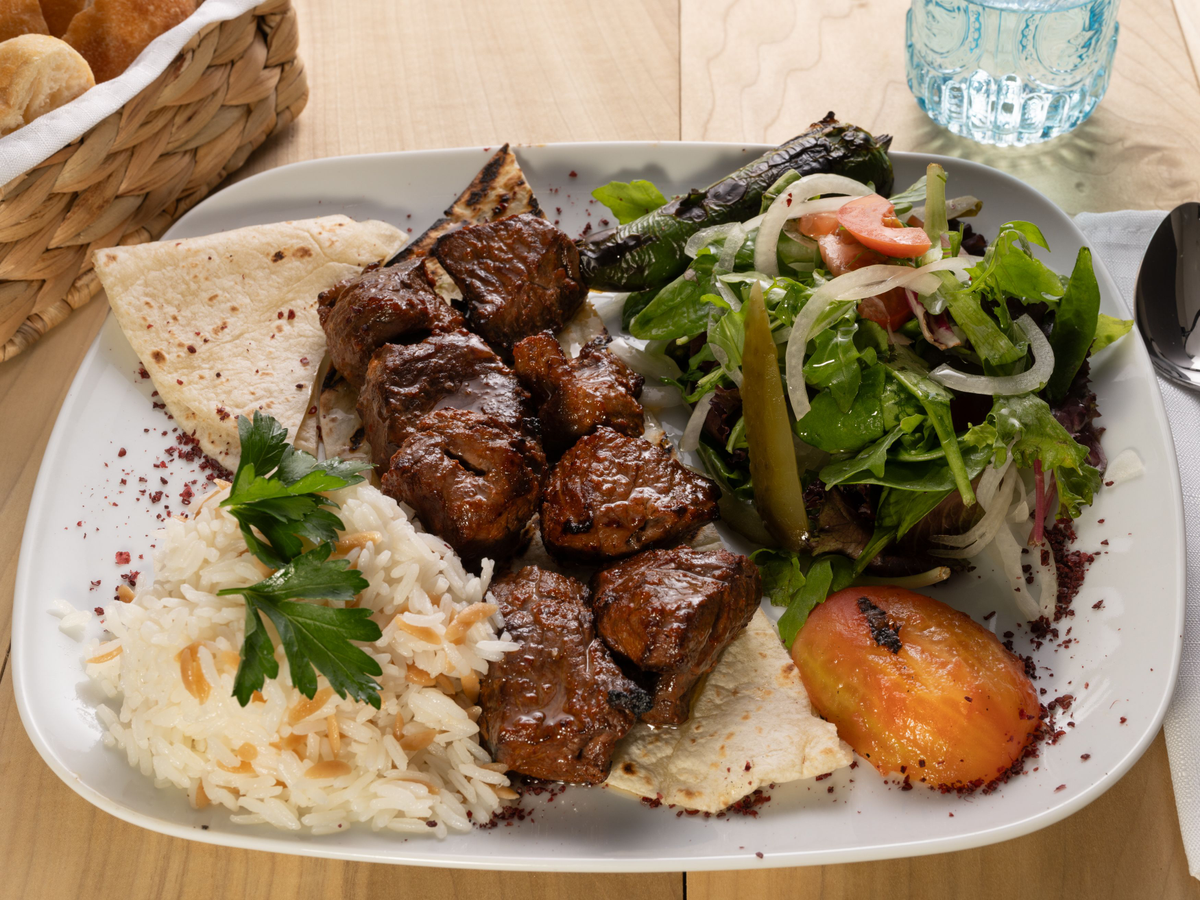 <strong>Rumi Family Mixed Grill (for 4-5 people)</strong>